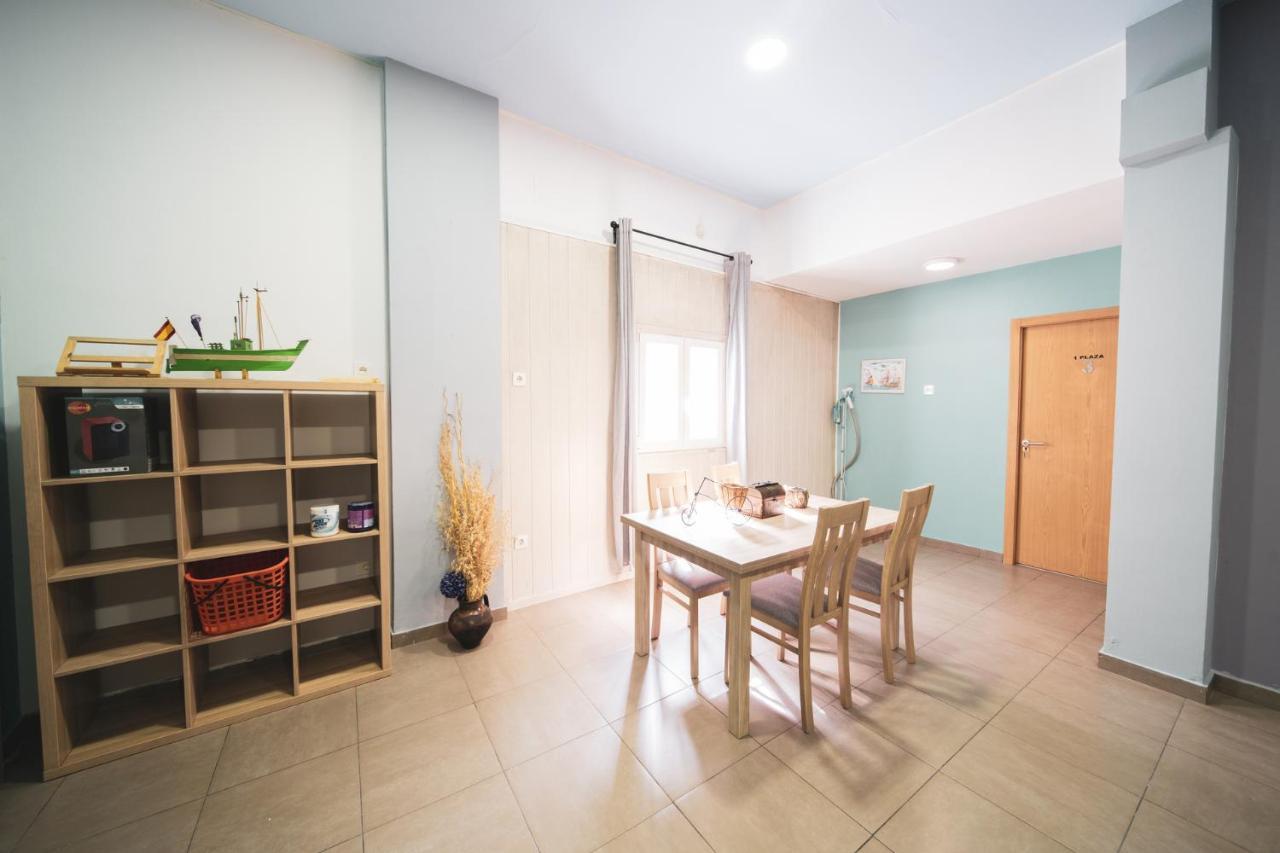 Albergue Barullo - Cubiculos - Literas - Habitaciones Sarria Εξωτερικό φωτογραφία