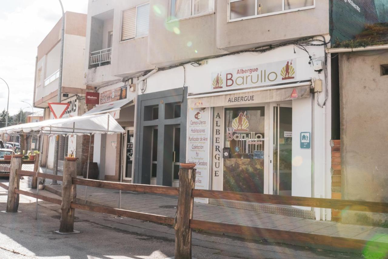 Albergue Barullo - Cubiculos - Literas - Habitaciones Sarria Εξωτερικό φωτογραφία