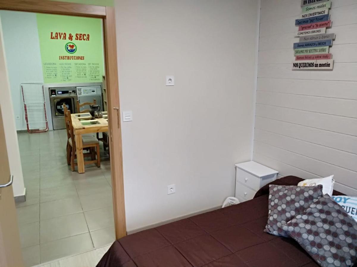 Albergue Barullo - Cubiculos - Literas - Habitaciones Sarria Εξωτερικό φωτογραφία