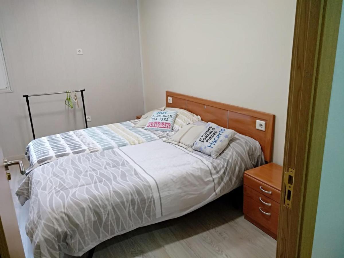 Albergue Barullo - Cubiculos - Literas - Habitaciones Sarria Εξωτερικό φωτογραφία